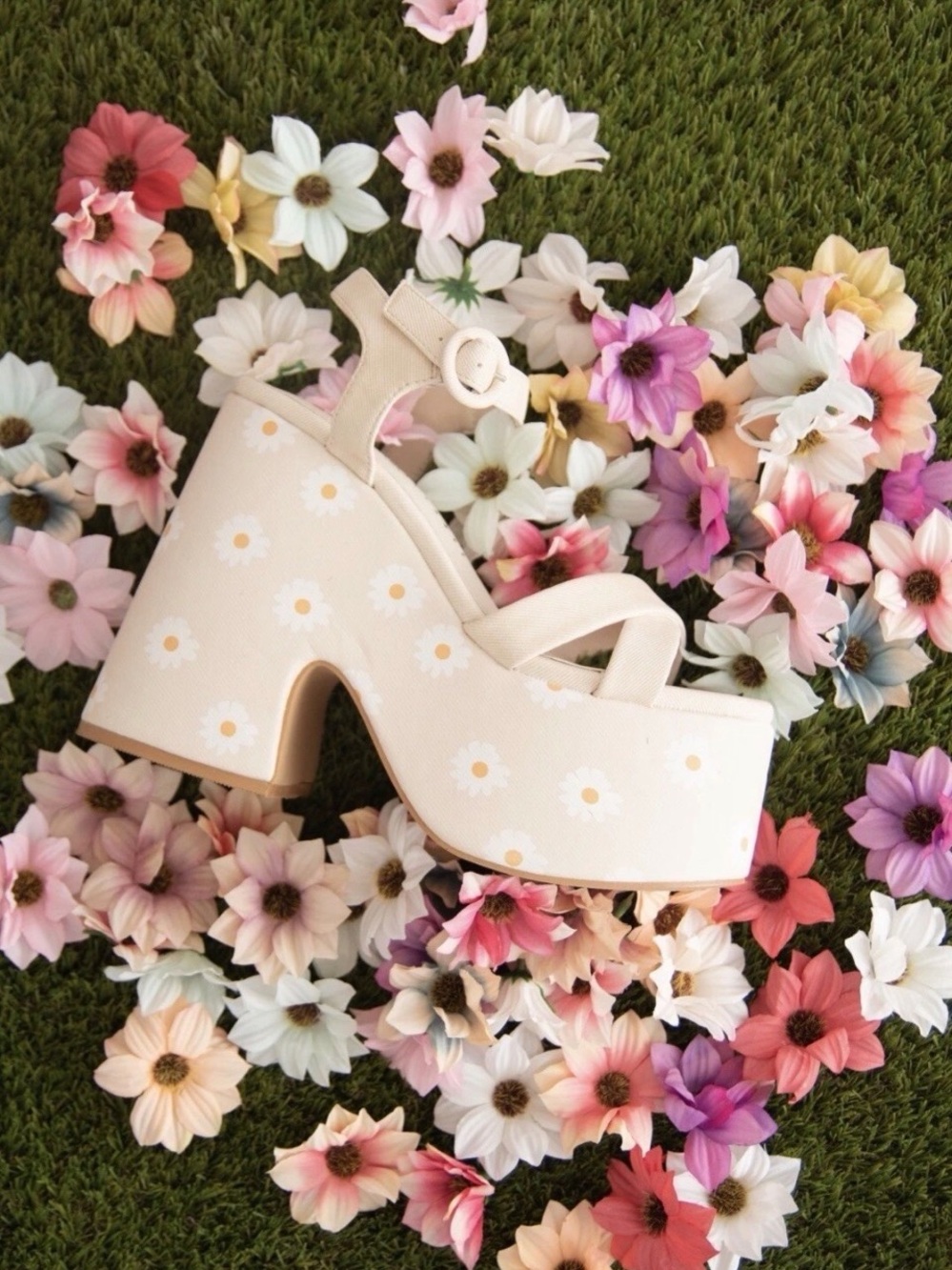 Cream Floral Platform Sandals with Ankle Strap FITS like a 7 🤷♀️